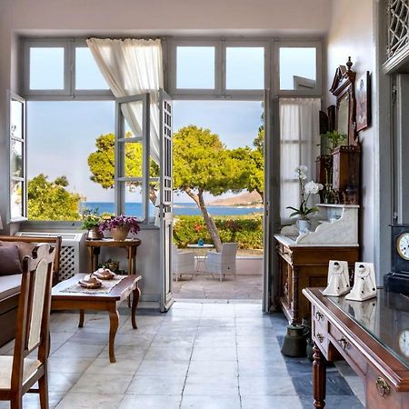 فيلا Dellagracia Mansion In Poseidonia Syros Posidhonía المظهر الخارجي الصورة